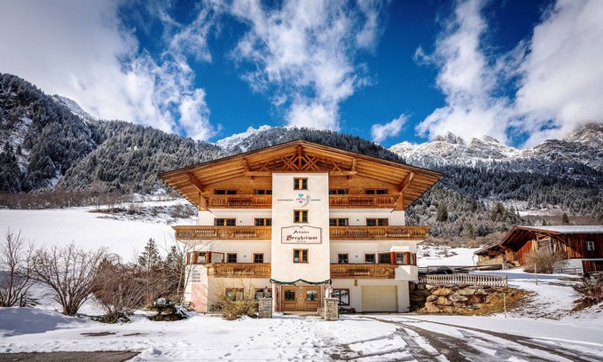 Gschnitz House | Alfaierhof-Bergheimat