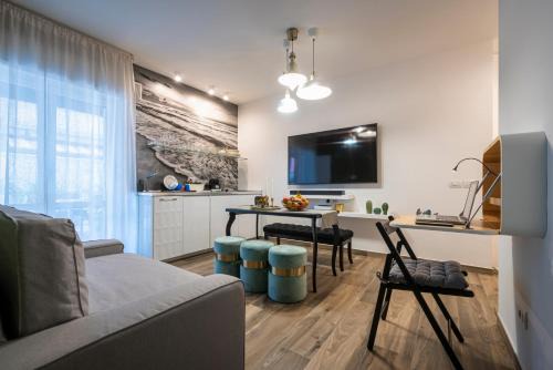 Martinsicuro Apartment | Alga 5-Star Boutique Apartment Steps from the Sea