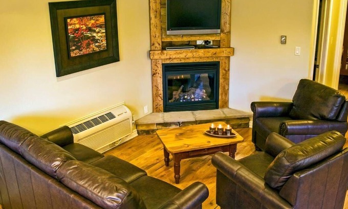 Lake of Bays Cottage | Algonquin Luxury Cottage