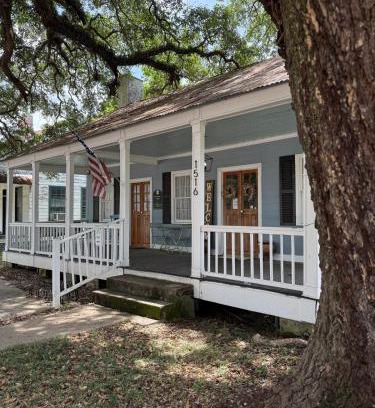 Jackson House | Alice by Ravens Keep