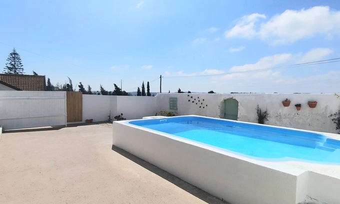 Alcobaca House | Alice's House, Private Pool, 7 km from Beach