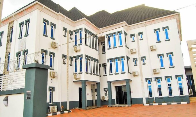 Akahia Hotel | Alice Suites