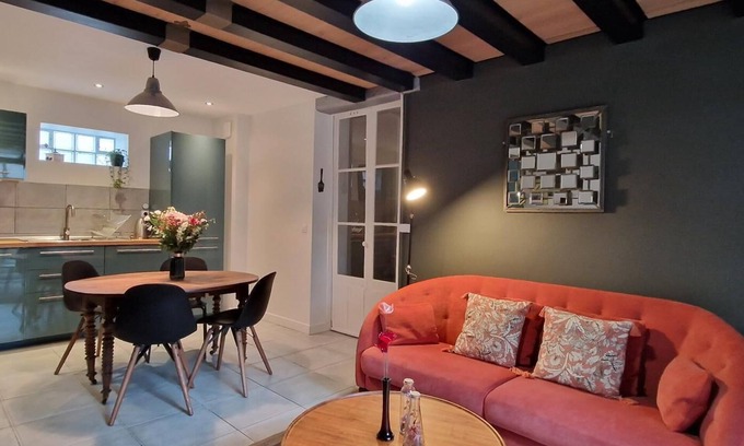 Fontainebleau Apartment | Aliénor-Apartment-Family-Terrace-Ensuite with Bath