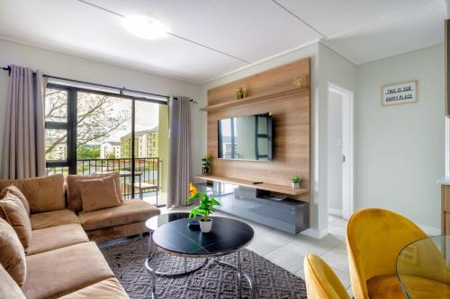 Greater Johannesburg Metropolitan Area Apartment | #Alimamaspaces The Manson's Greenlee Villa