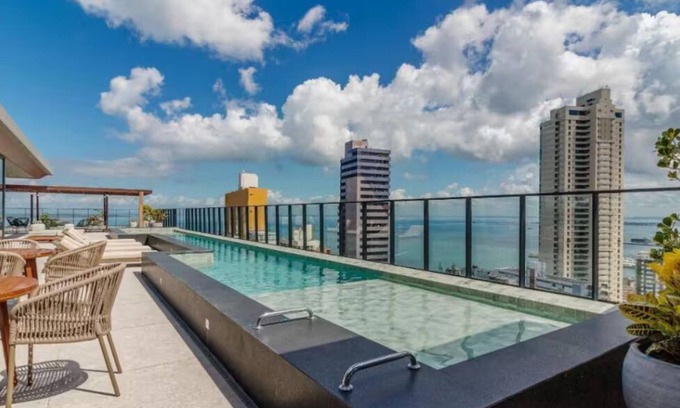 Vitoria Apartment | Alive Victory Corridor: Sea View!