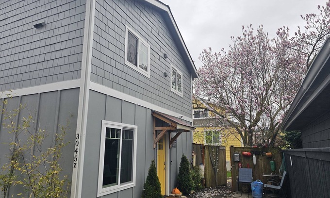 Alki Cottage | Alki beach cottage, 2 bedrooms, 3 beds, 2 bath, New, AC, W/D, near beach