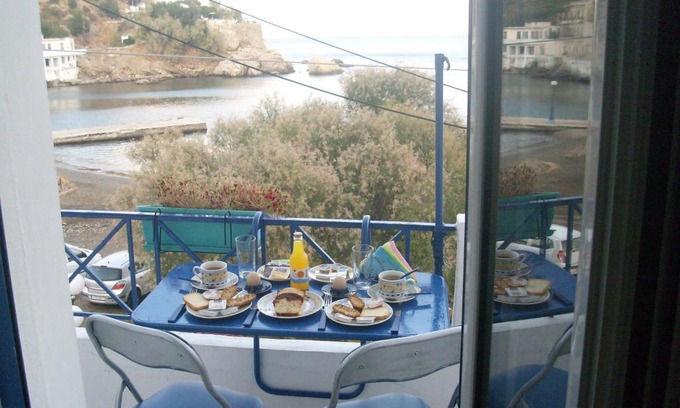 Therma Apartment | Alkistis Cozy By The Beach Apt In Ikaria Island, Therma 1st Floor