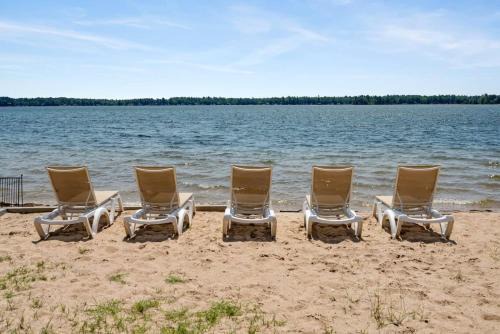 Mayfield Apartment | All 12 Rooms at The Fife Lake Lodge!