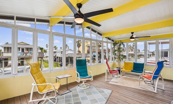 Isla Del Sol House | All Day Bay Dream | Canal Front with Dock!