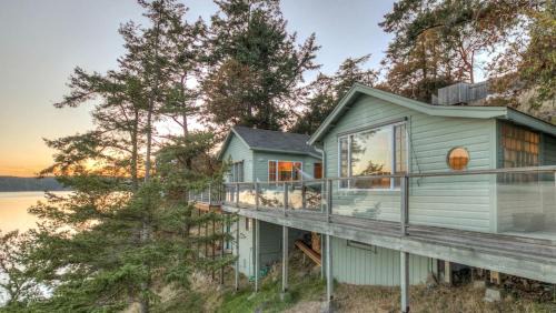 Orcas House | All Dream Cottages Romantic Island Getaways
