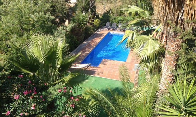 El Mas Mora Villa | All - in! Villa with view, pool, quiet and private.