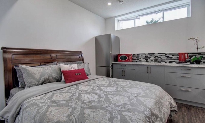 Airdrie Apartment | All inclusive beautiful basement suite