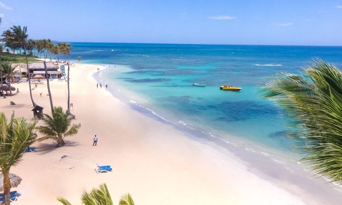 Punta Cana Village House | All inclusive mini suite, jetted tub and balcony at Grand Sirenis in Punta Cana