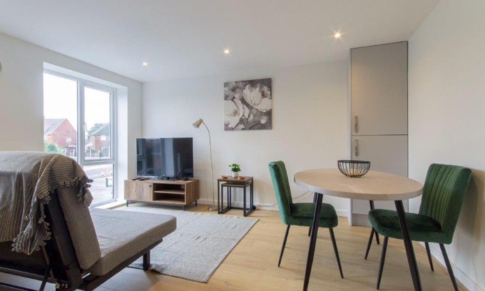 Chesterfield Apartment | All Inn Apartments