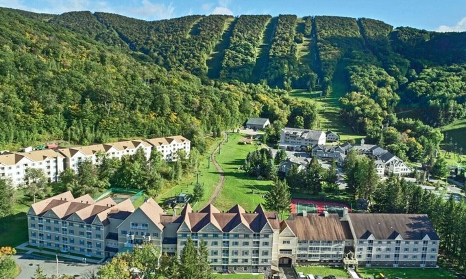Hancock Resort | All Season Adventures, Ski In/Ski Out, Wyndham Bentley Brook 2 Bedroom Dlx.
