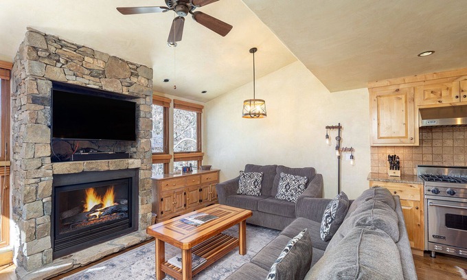 Telluride Condo | All-Season Comfort Steps to River + Hot Tub Access