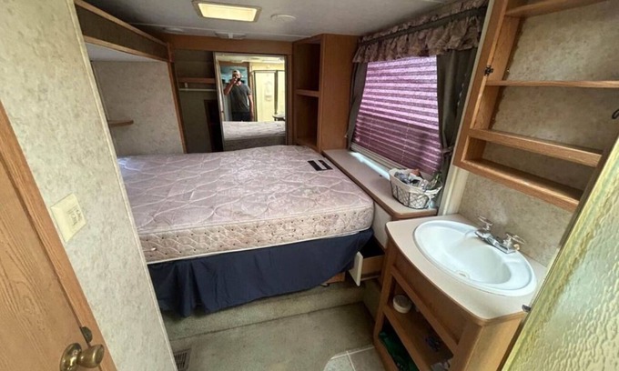 Unorganized Centre Parry Sound House | All Season Getaway ! Luxury Trailer Home Rentals ..