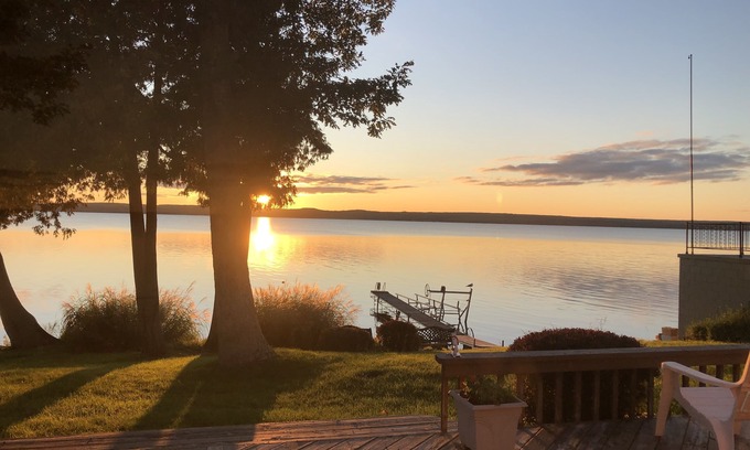 Spruce House | All-Season Waterfront Home on SE Hubbard Lake!