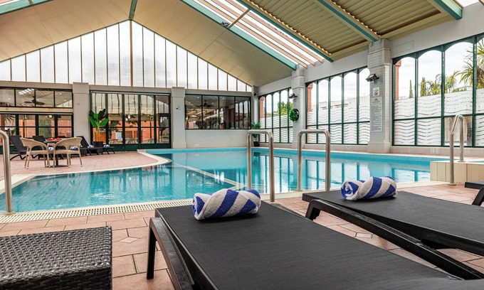 Strathdale Hotel | All Seasons Resort