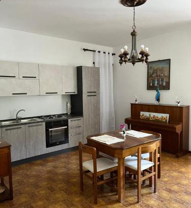 Roccamandolfi House | Alla Casamé