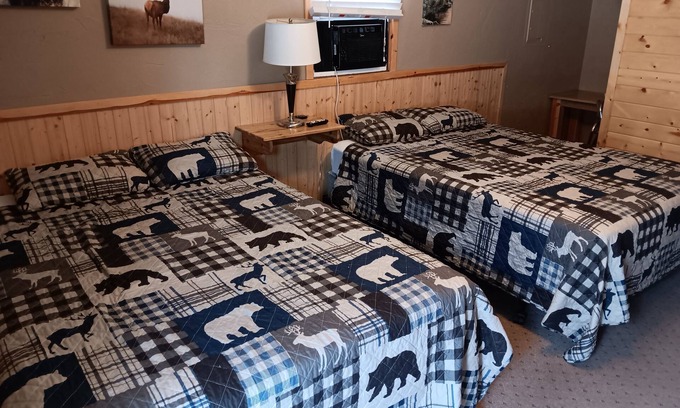 Hill City Hotel | Allen Gulch Cabins is the perfect location to stay and explore the Black Hills!