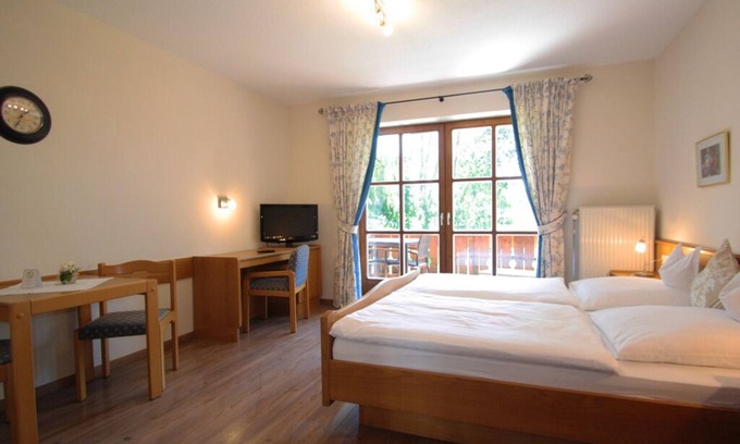 Hirschbach Apartment | Allergikergerechtes App. mit Terrasse und WLAN