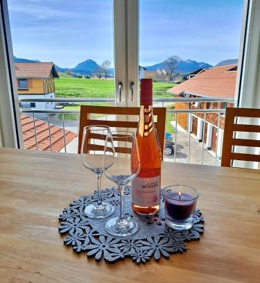 Hafenegg Apartment | AllgäuBlick - Ferienwohnung mit Bergblick - Königscard