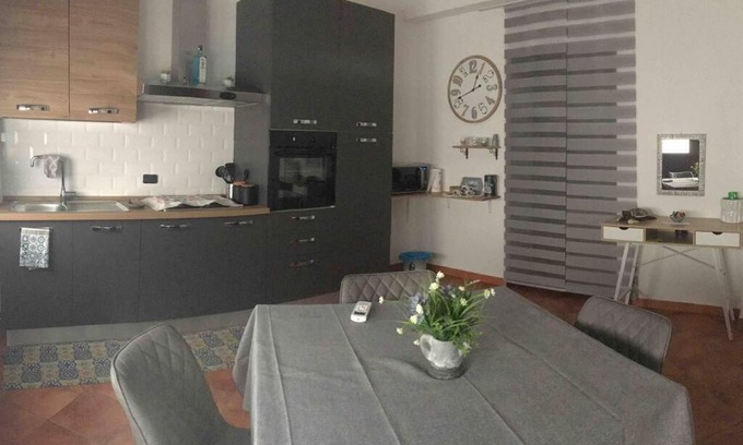 Altavilla Milicia Apartment | Alloggio incantevole/bedsitting-room