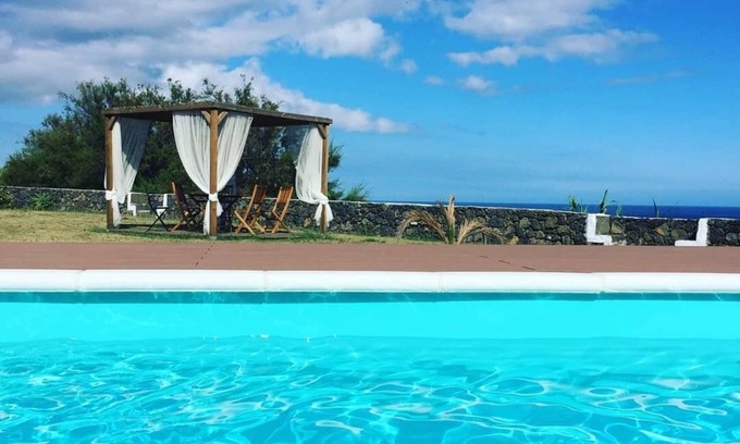 Porto Judeu Bed & Breakfast | ALLuar Lodge