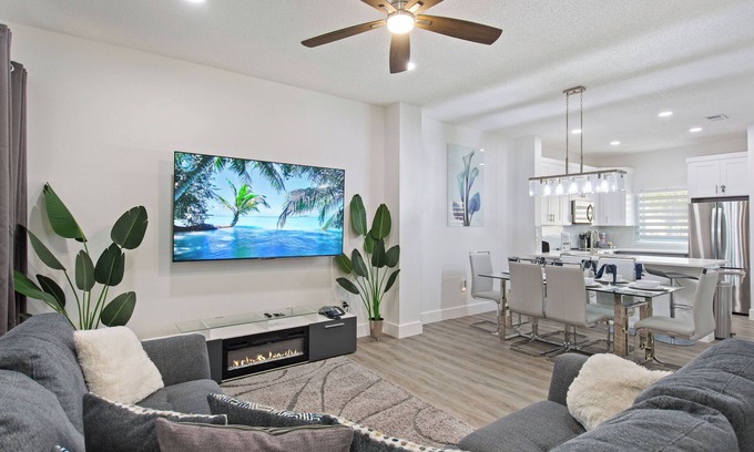 Bellavida House | Allure | Entire home in Kissimmee, Florida, 8 guests, 3 bedrooms, 2 baths