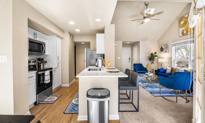 North Buckhead Apartment | Alluring Place