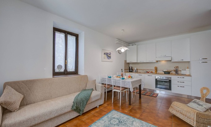 Barbarano Apartment | Alma - 100m Near Lake, Salò, Italy