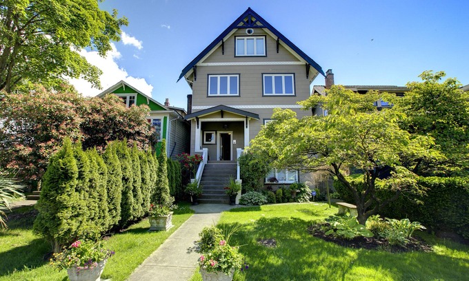 Kitsilano Apartment | Alma Beach Suites