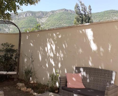 Roche-Saint-Secret Bed & Breakfast | Alma Bella