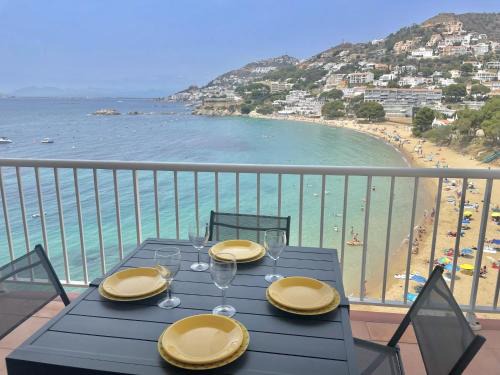 Almadraba-Canyelles Apartment | Almadraba Raymond