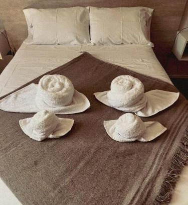 San Lorenzo House | ALMAS CASAS de SIERRAS