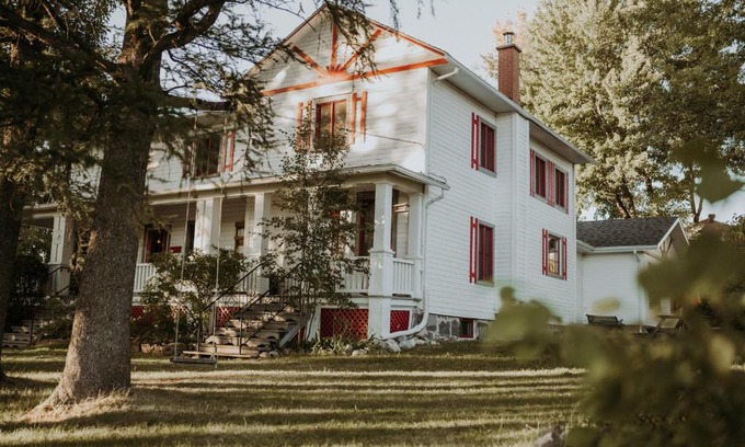 Alma Bed & Breakfast | Almatoit