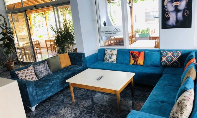 Artikli Hotel | Almir Hotel