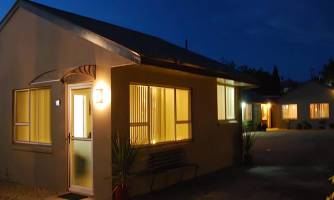 Alexandra Apartment | Almond Court Motel