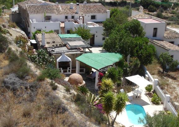 Los Alias Bed & Breakfast | Almond Reef Casa Rural