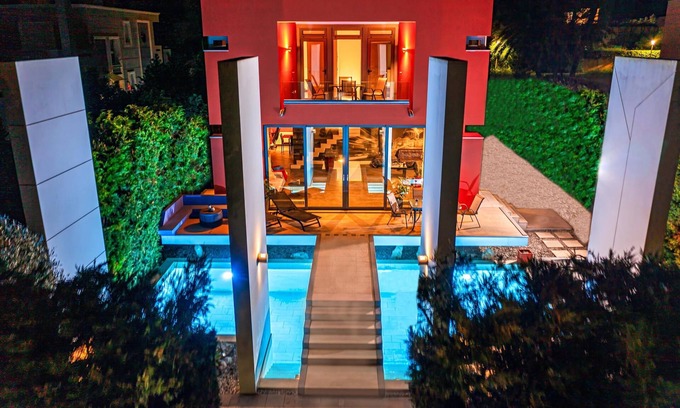 Ixia Villa | Almond Villa