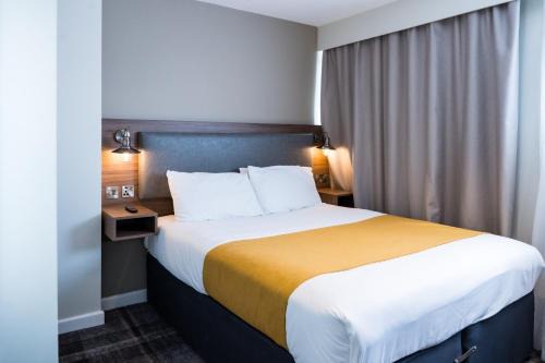 Almondsbury Hotel | Almondsbury Inn & Lounge