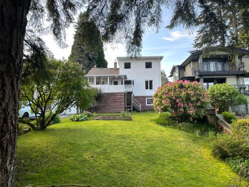 Hollyburn House | Almost Home