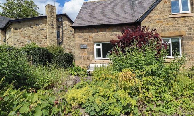 Lesbury Cottage | ALNSIDE COTTAGE, family friendly, with open fire in Alnmouth