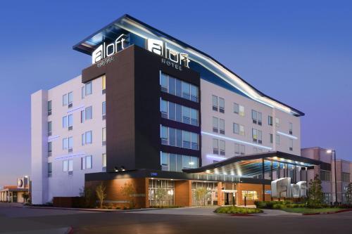 Euless Hotel | Aloft Dallas Euless