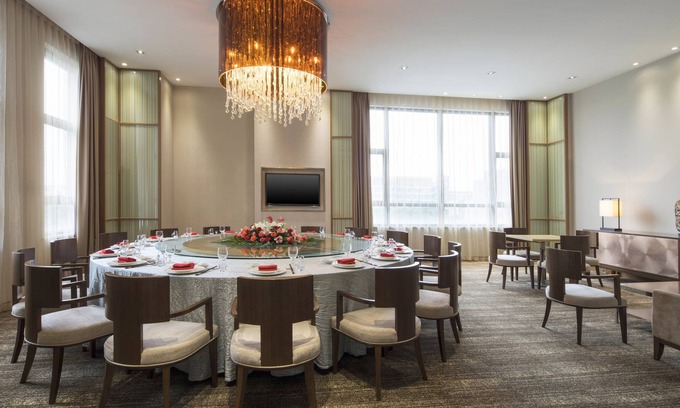 Tinghu Qu Hotel | Aloft Yancheng