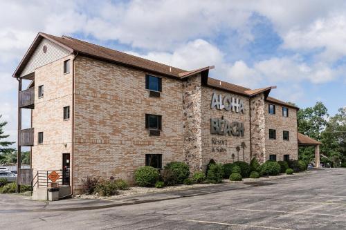 Lake Delton Hotel | Aloha Beach Resort