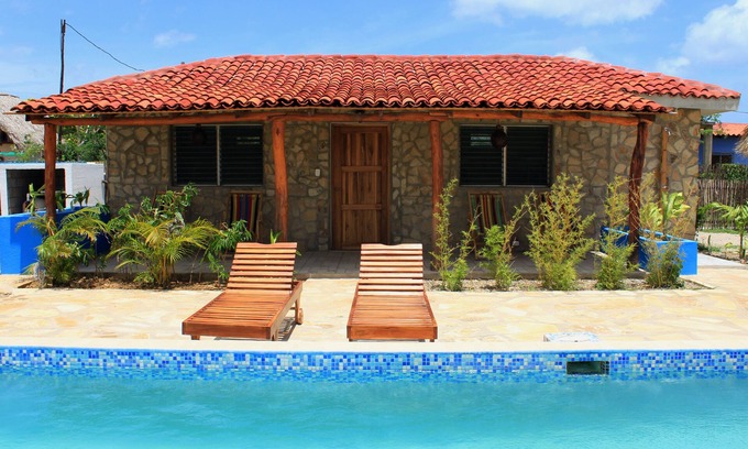 Jiquelite Hotel | aloha bungalows surf lodge