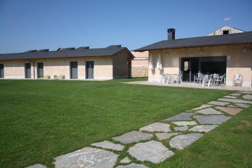 Carracedo del Monasterio House | Alojamiento Ubaldo Nieto