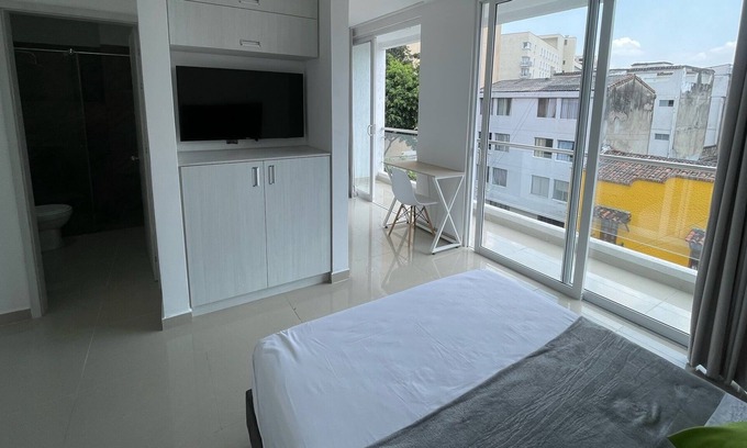 Granada Apartment | ¡alojamiento en la Mejor Zona de Cali! 4.1